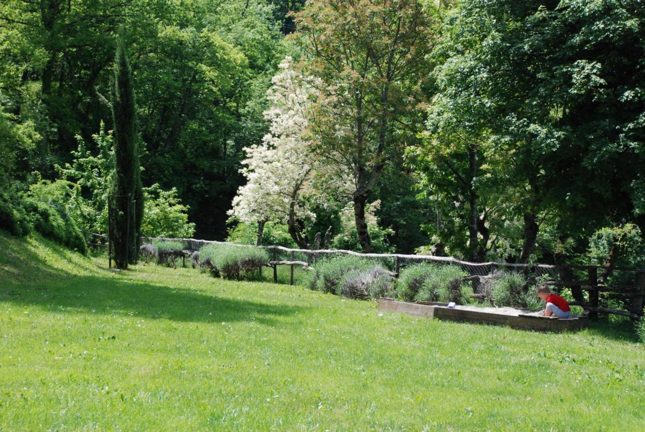 Hotel Podere Conti Filattiera Luaran gambar