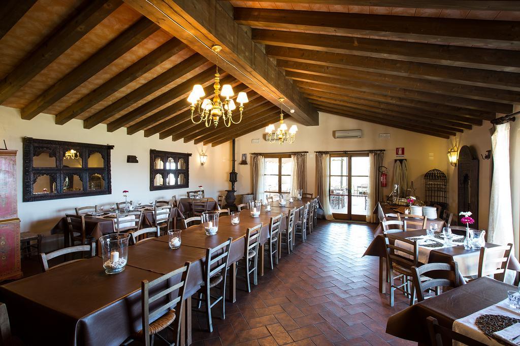Hotel Podere Conti Filattiera Luaran gambar