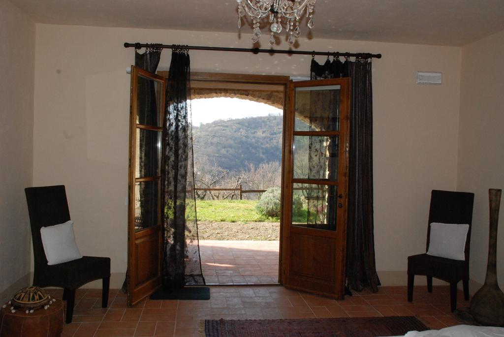 Hotel Podere Conti Filattiera Luaran gambar