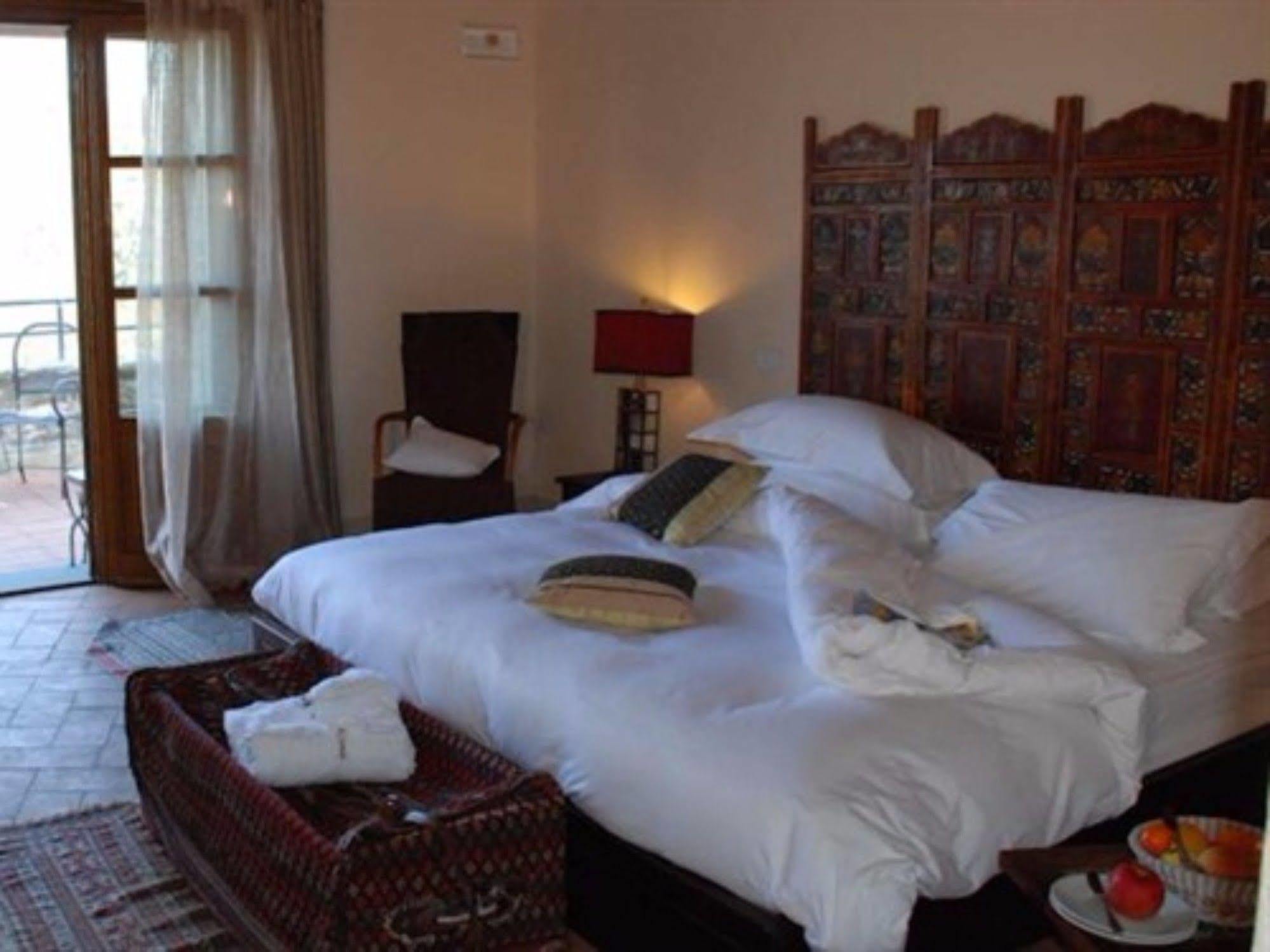 Hotel Podere Conti Filattiera Luaran gambar